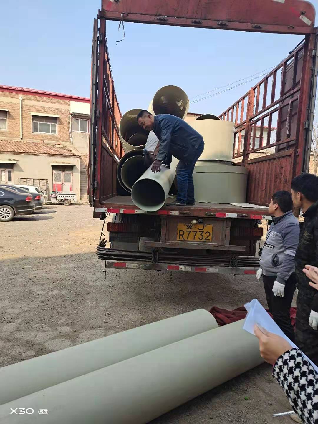 噴涂車(chē)間漆霧廢氣凈化處理好方法